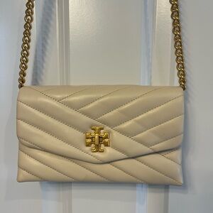 Tory Burch Kira Chevron Wallet on a Chain - Cream